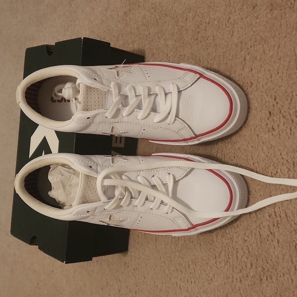 NIB - Converse Leather Sneakers,  size 7.5